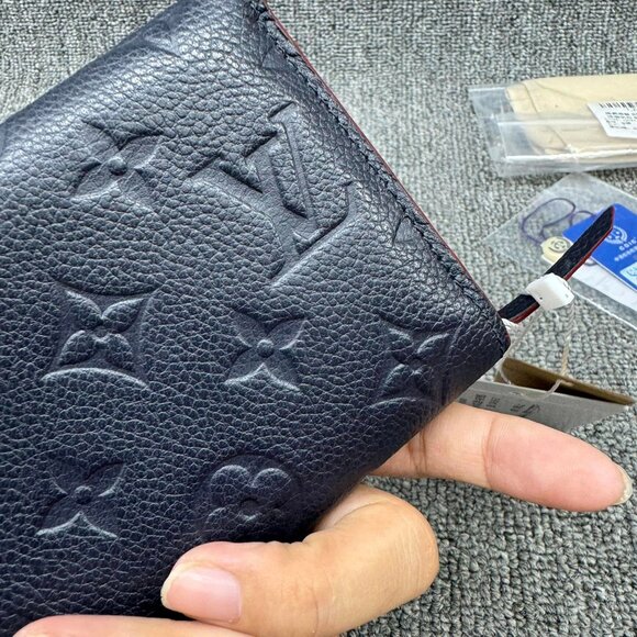 Authentic Louis Vuitton Victorine Navy Monogram Leather Wallet - Picture 4 of 15